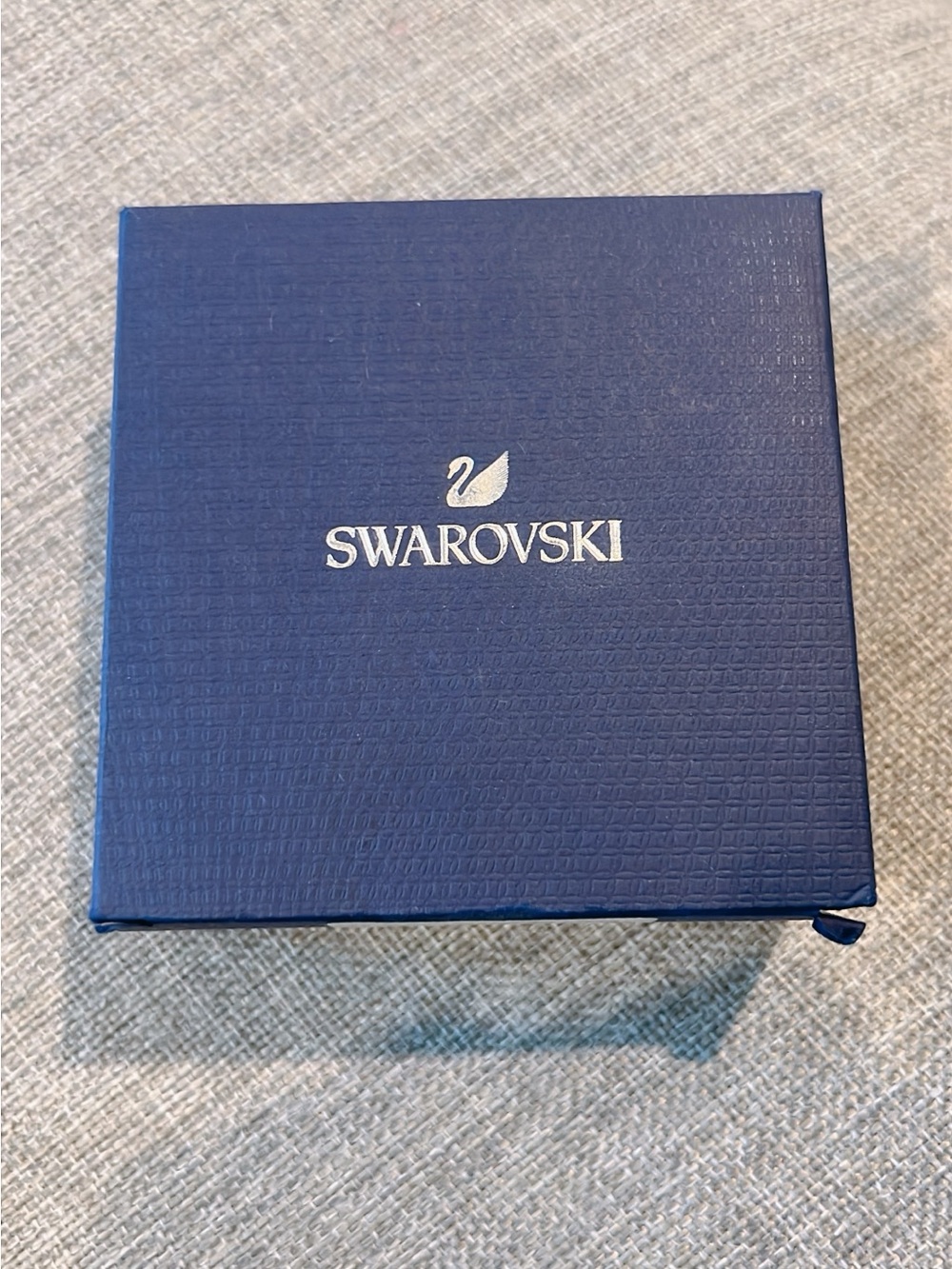 SWAROVSKI Stilla Attract drop earrings Pear cut, White, Rhodium plated - Picture 8 of 10
